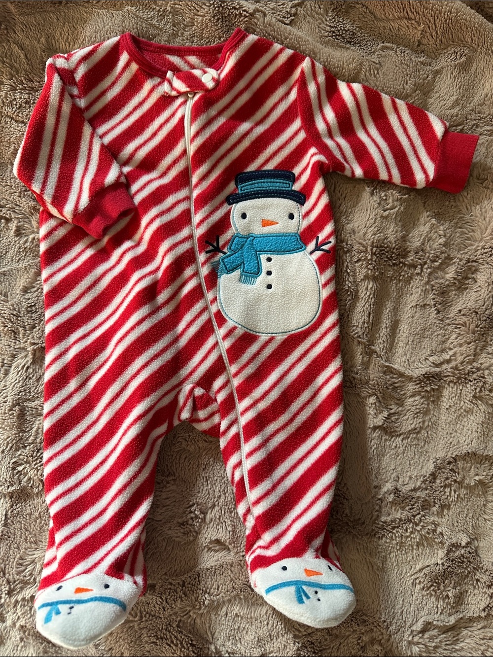 Red & White Striped Snowman One-Piece Pajamas, 0-3 months (7-12lbs)